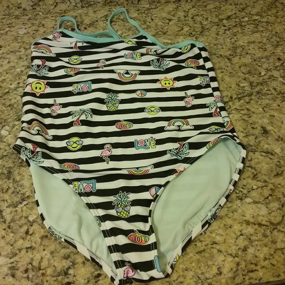 Bathing suit